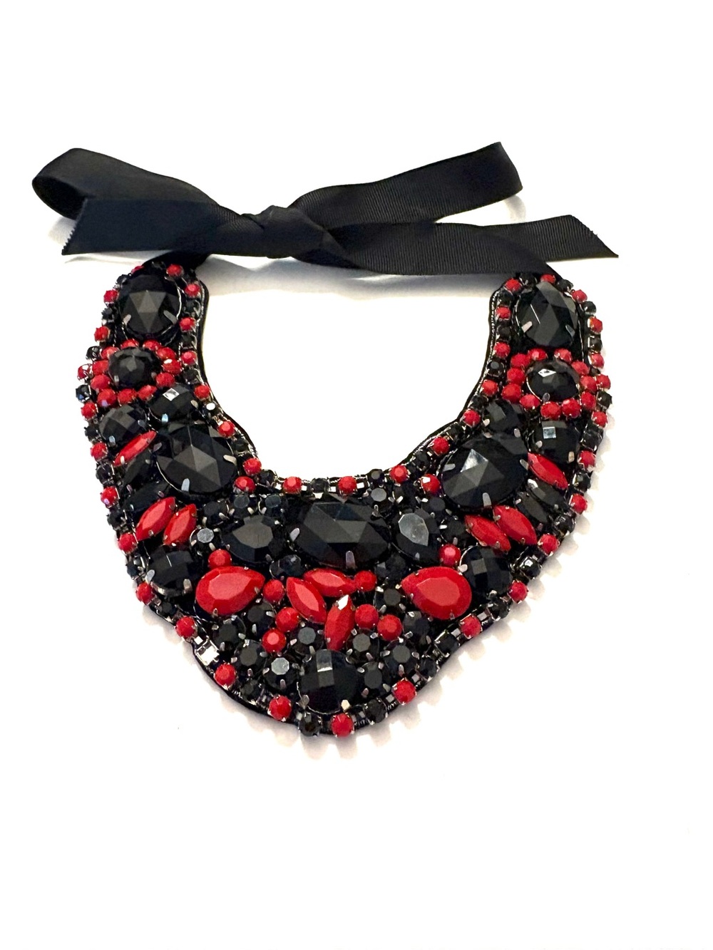 FASHION JEWELRY Rhinestone Crystal Bib Collar Statement Necklace, red / black
